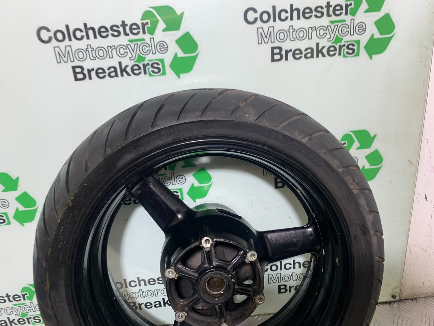 YAMAHA FZS1000 FAZER REAR WHEEL   YEAR 2001-05 (CMB1275)