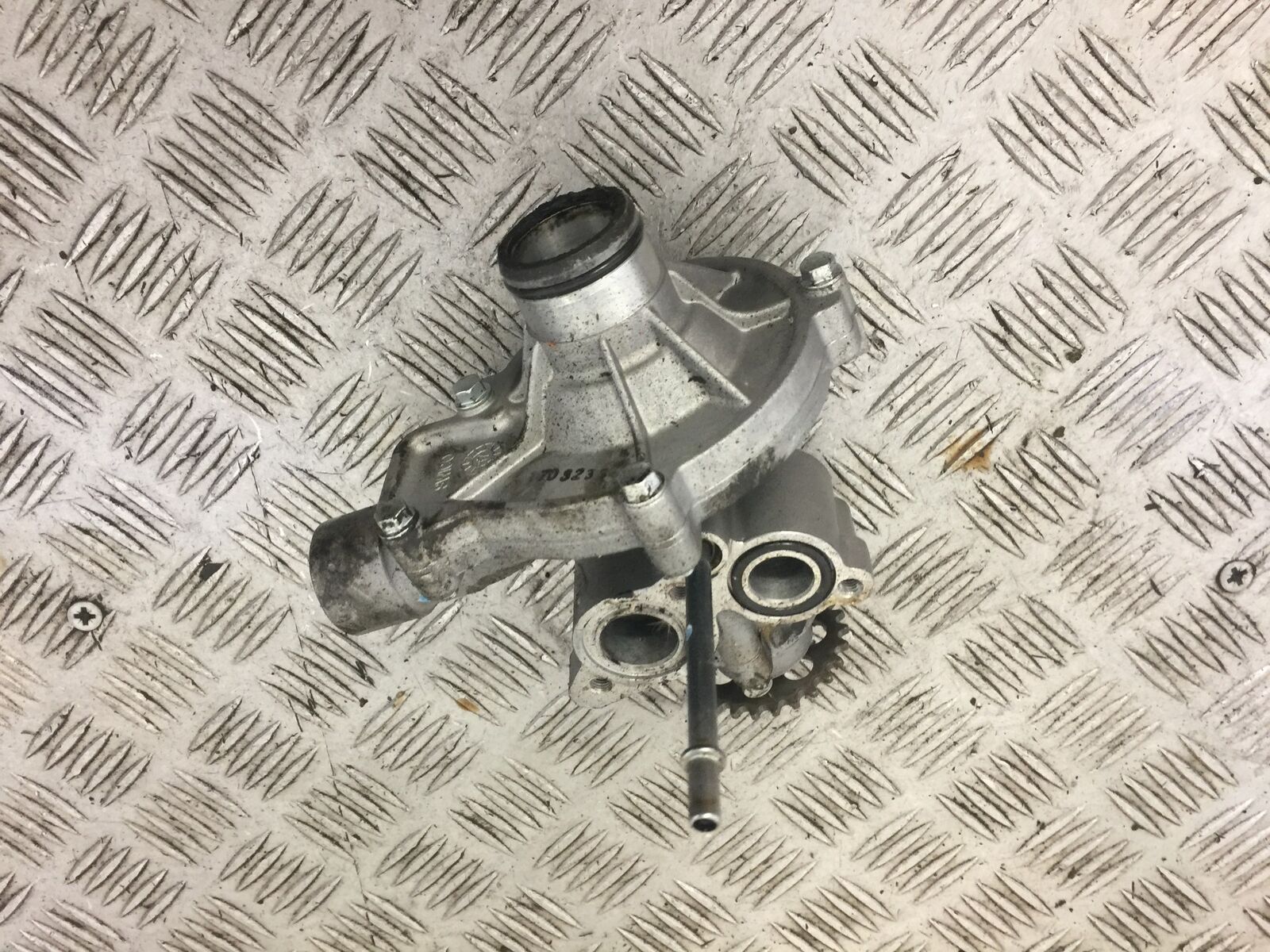 TRIUMPH TIGER 800 XCX OIL PUMP    2018-2021 (STOCK 548)