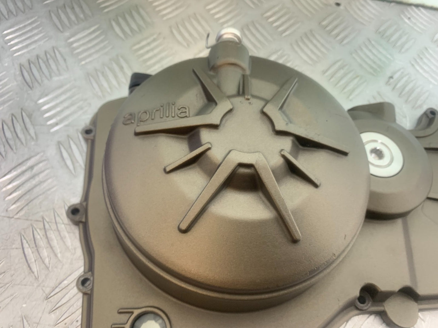APRILIA RSV4 FACTORY CLUTCH COVER  YEAR 2009-2012 (CMB1224)
