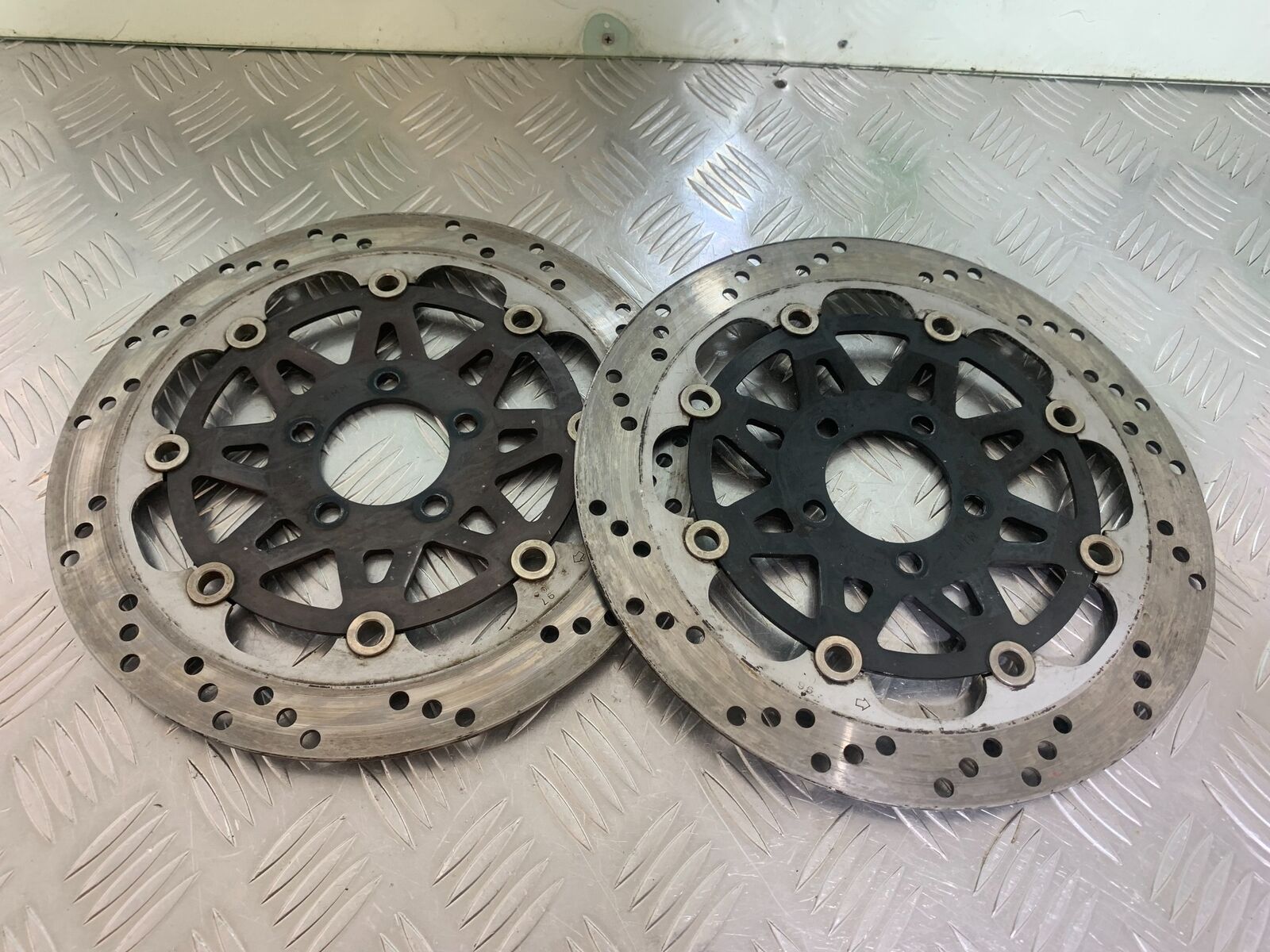 KAWASAKI ZR 750 ZEPHYR FRONT BRAKE DISCS  YEAR 1991-95 (CMB1008)