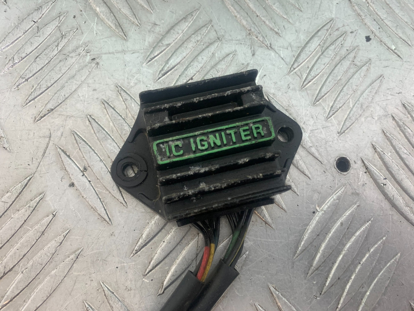 KAWASAKI GT550 GT 550 IC IGNITER CDI  YEAR 1984-87 (CMB1141)