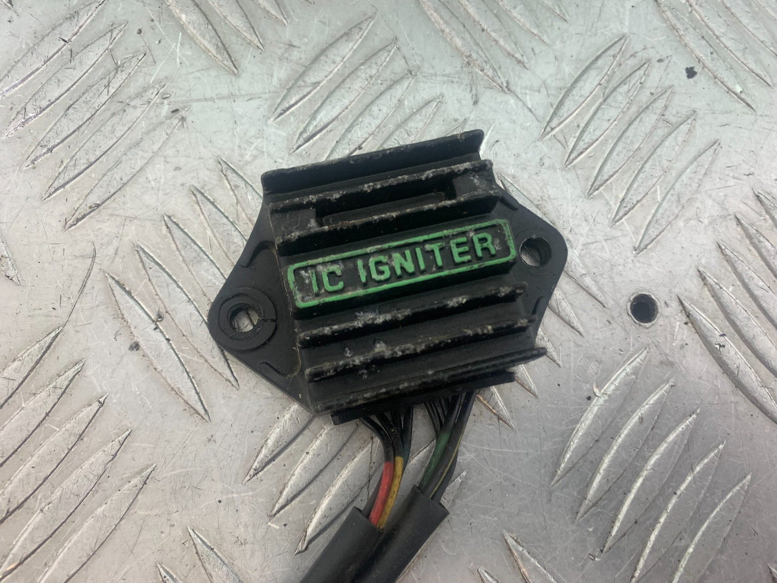 KAWASAKI GT550 GT 550 IC IGNITER CDI  YEAR 1984-87 (CMB1141)