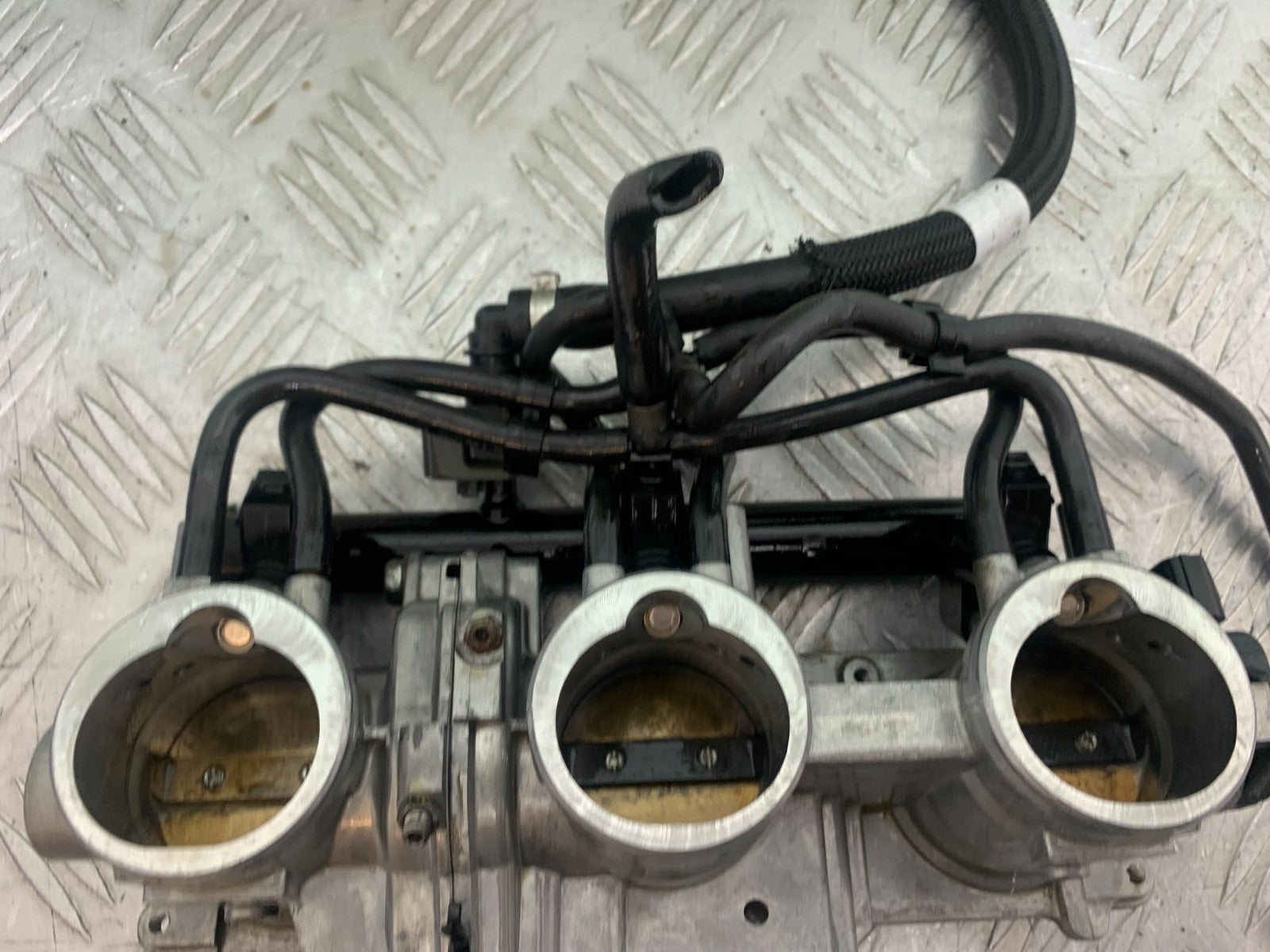 TRIUMPH TIGER 800 XRT THROTTLE BODIES   2018-2020 (CMB1193)