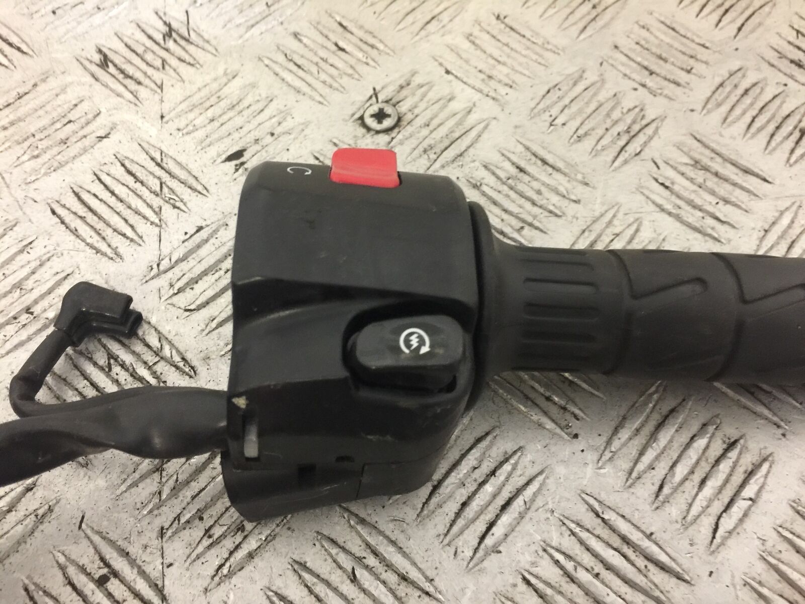KAWASAKI VN 650 VULCAN RIGHT SWITCH GEAR   YEAR 2017-2021 (STOCK 705)