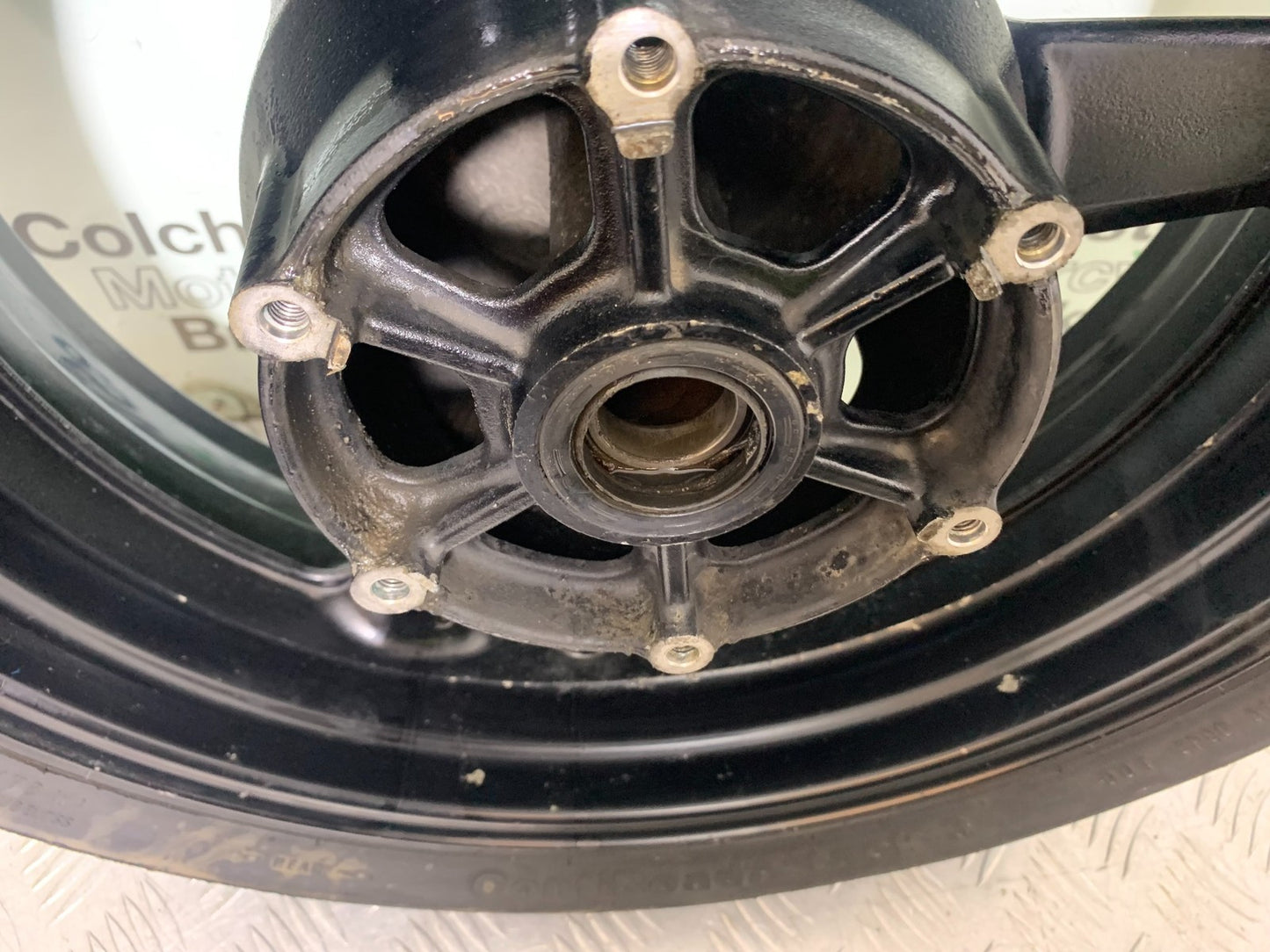 YAMAHA FZS1000 FAZER REAR WHEEL   YEAR 2001-05 (CMB1275)