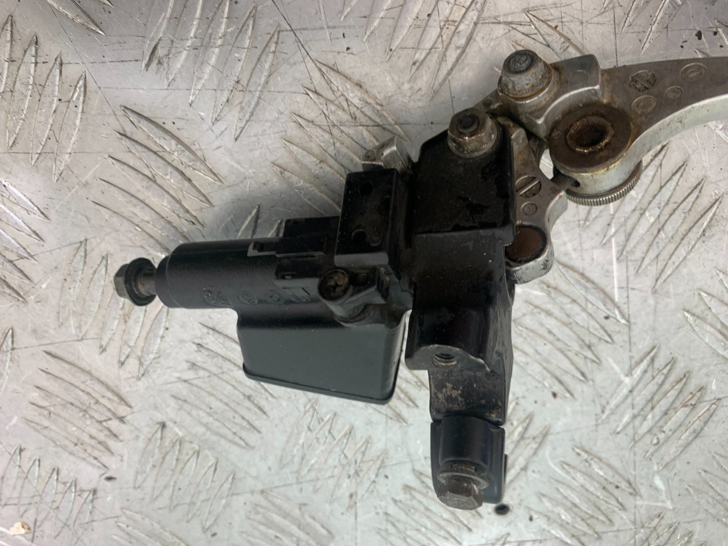 YAMAHA YZF1000 THUNDERACE CLUTCH MASTER CYLINDER  YEAR 1997-2000 (CMB1204)
