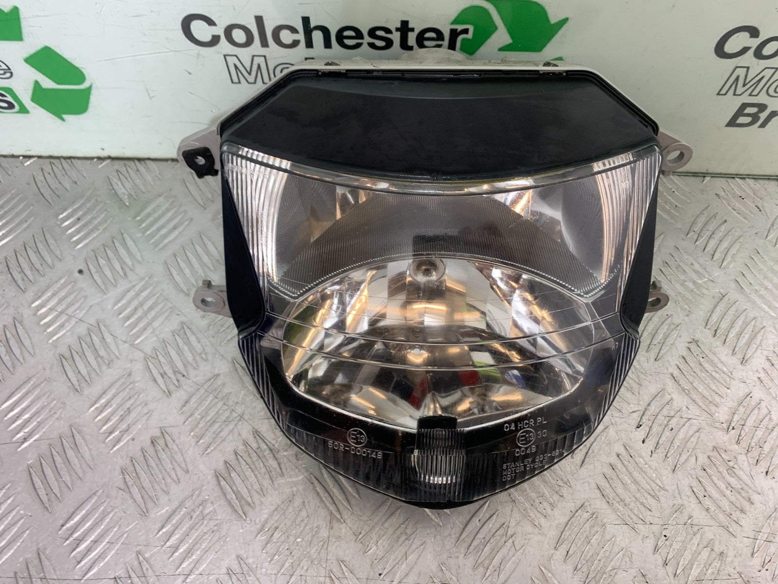 HONDA CBR1100 BLACKBIRD HEADLIGHT  YEAR 1999-2005 (CMB1232)