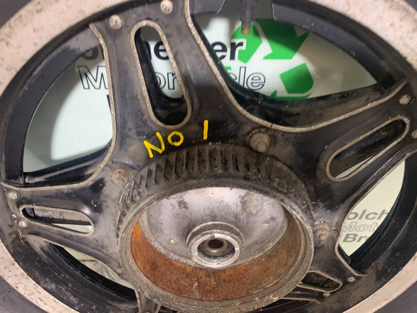 HONDA CX500 CX 500 REAR WHEEL (NO1)  YEAR 1978 1981 (CMB1137)