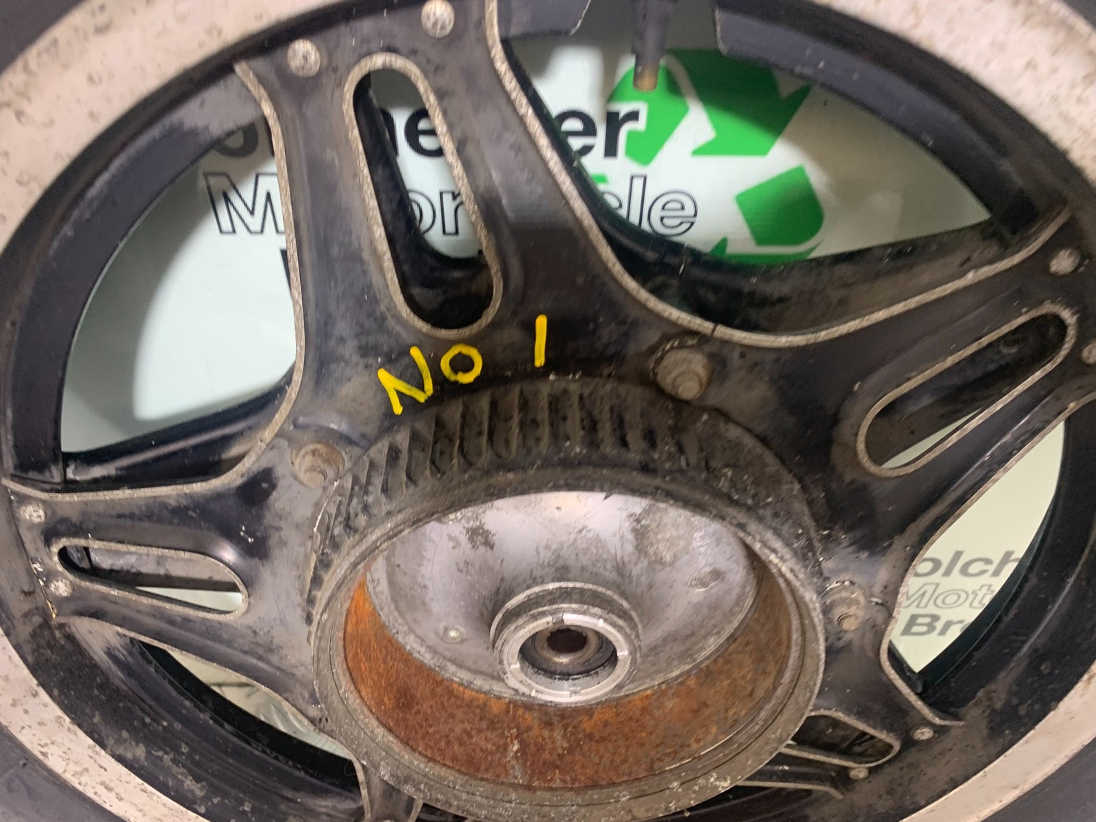 HONDA CX500 CX 500 REAR WHEEL (NO1)  YEAR 1978 1981 (CMB1137)