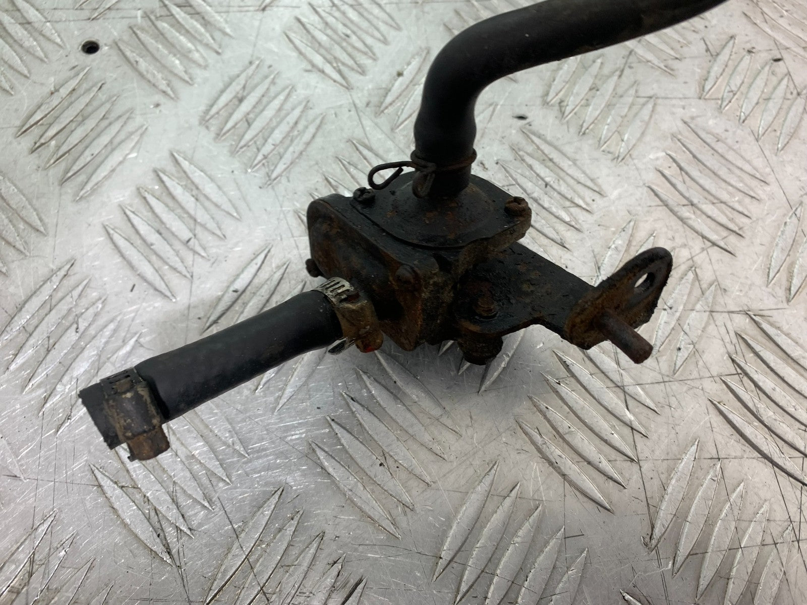 QINGQI QM125 GY-2B AIR VALVE  YEAR 2016 (CMB1228)