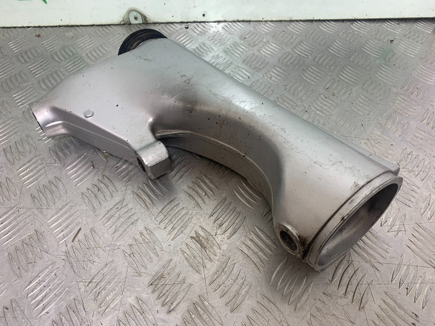 BMW R850 R R850R SWINGARM  YEAR 1994-2002 (CMB1170)