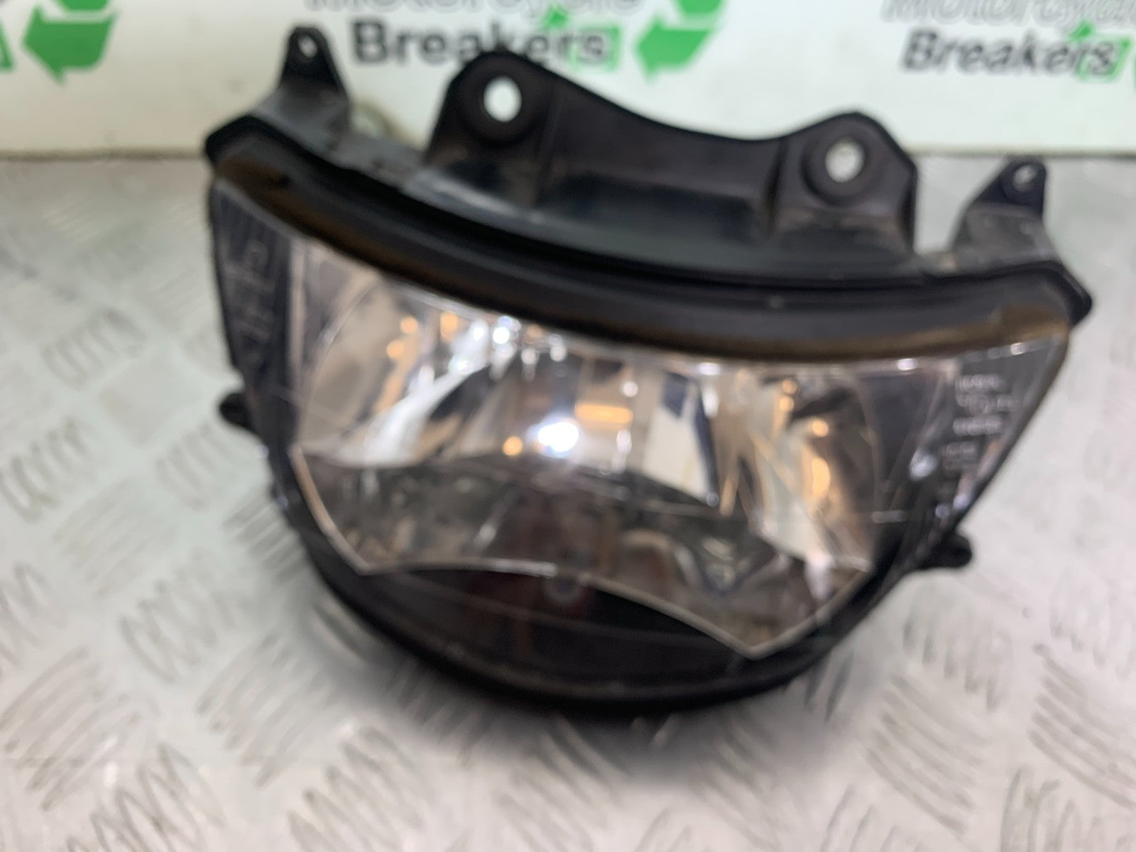 KAWASAKI ZX9R ZX9 R HEADLIGHT  YEAR 1998-1999 (CMB1329)