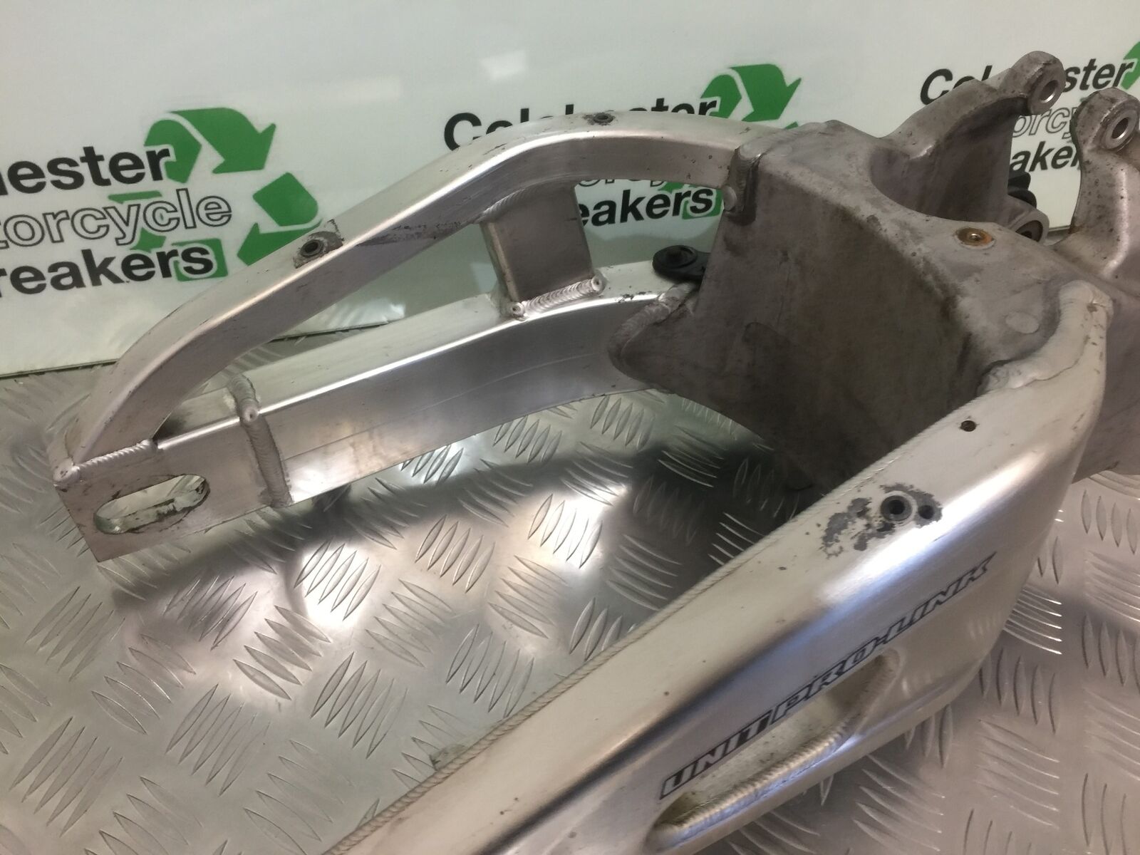 HONDA CBR600 RR SWINGARM  YEAR 2005-2006 (STOCK 933)