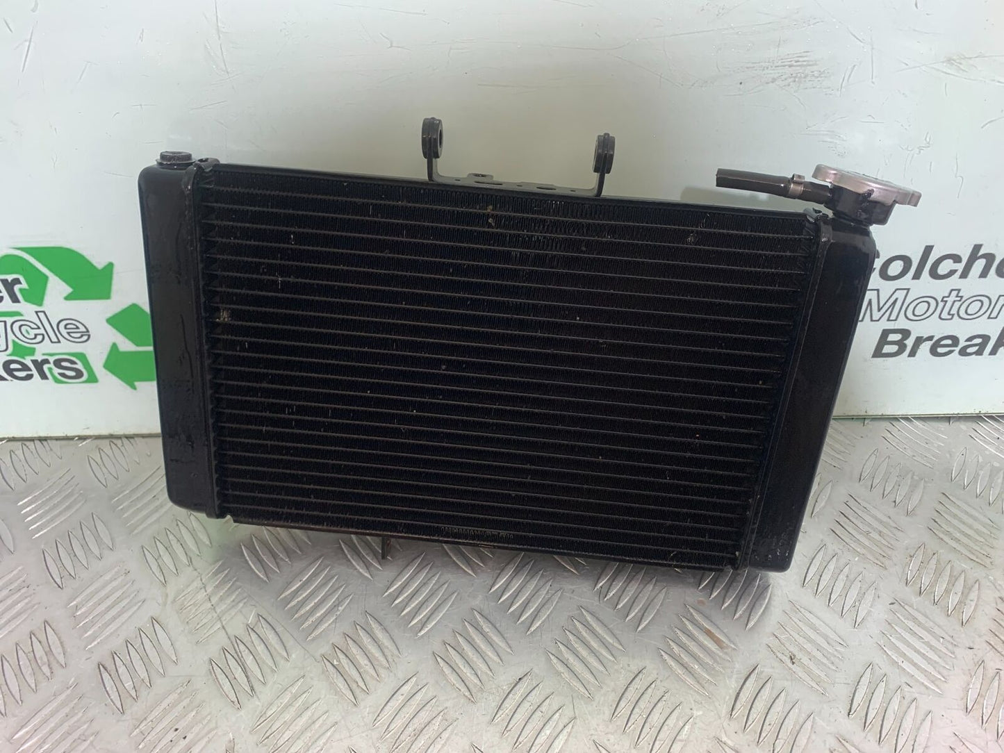 TRIUMPH TIGER 800 RADIATOR  YEAR 2011-2014 (CMB1113)