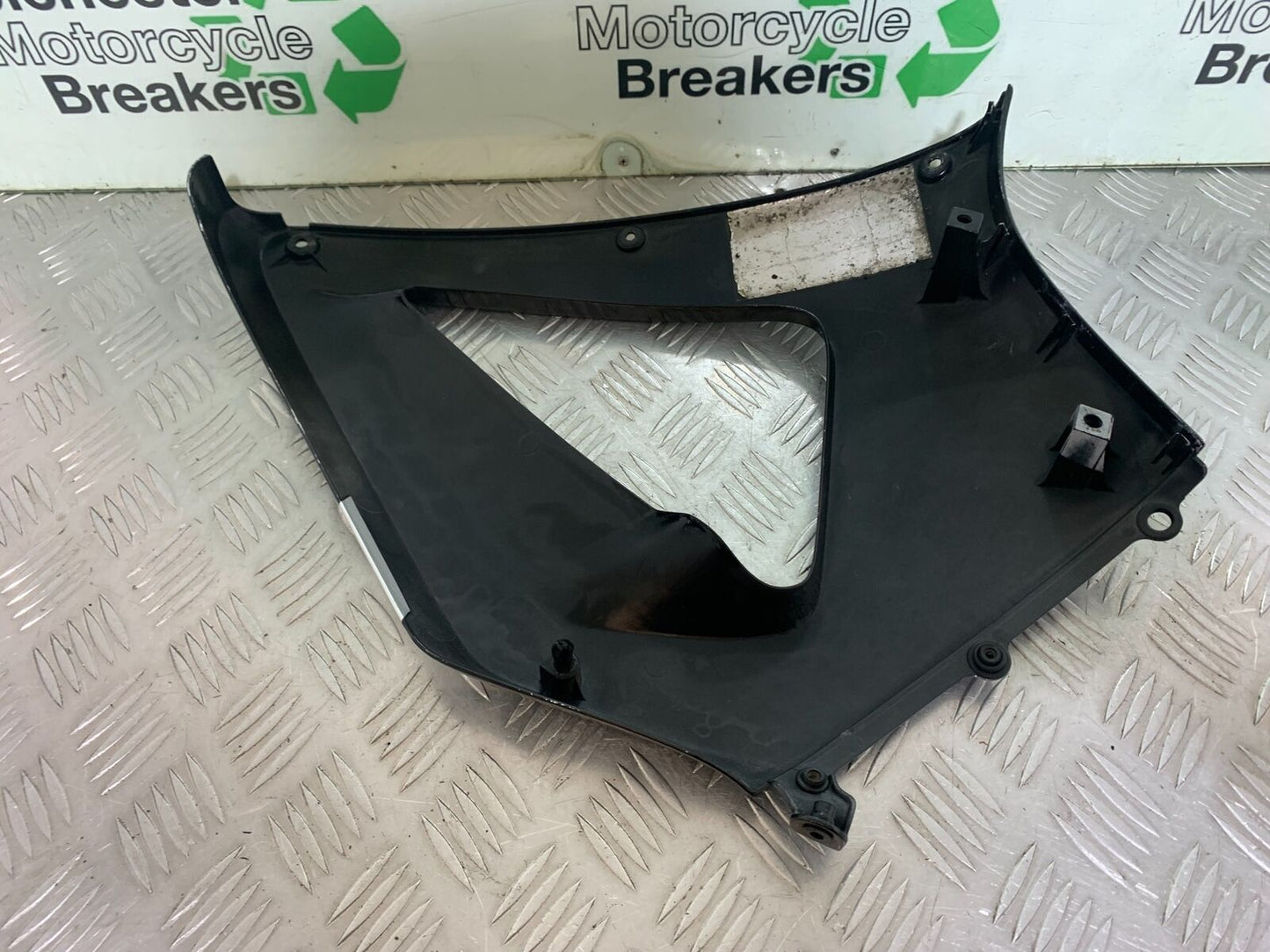 HONDA CBR 929 RRY FIREBLADE RIGHT MIDDLE FAIRING PANEL YEAR 2000-01 (CMB1094)