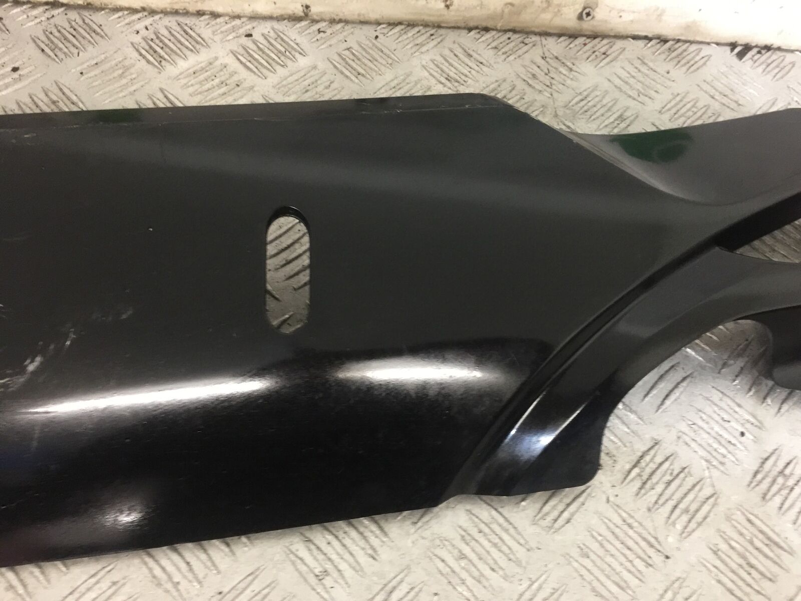 HONDA PANTHEON FES 125 LEFT LOWER FAIRING PANEL  YEAR 2003-2007 (STOCK 827)