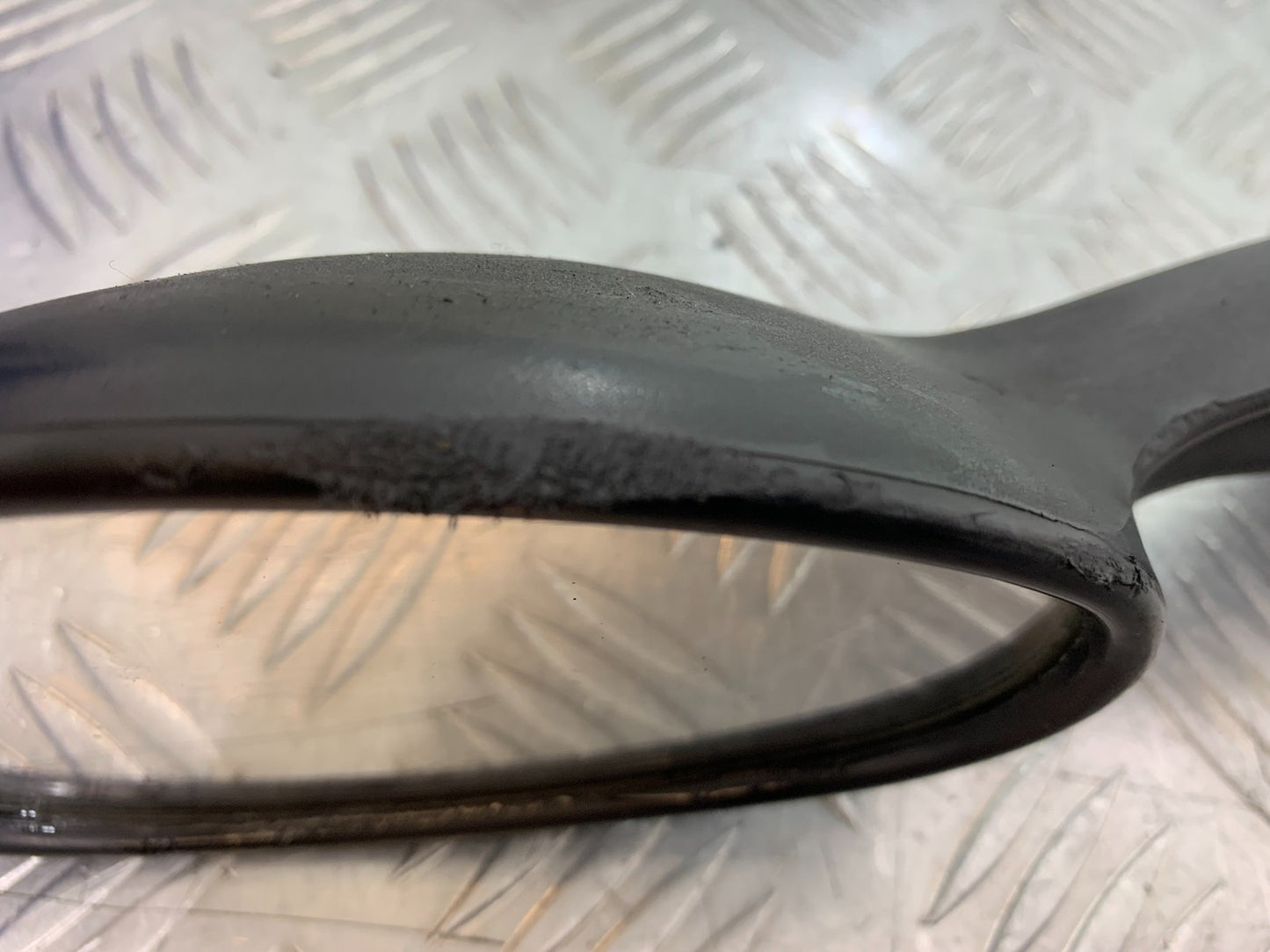 TRIUMPH 955i DAYTONA LEFT MIRROR  YEAR 2002-2006 (CMB1229)