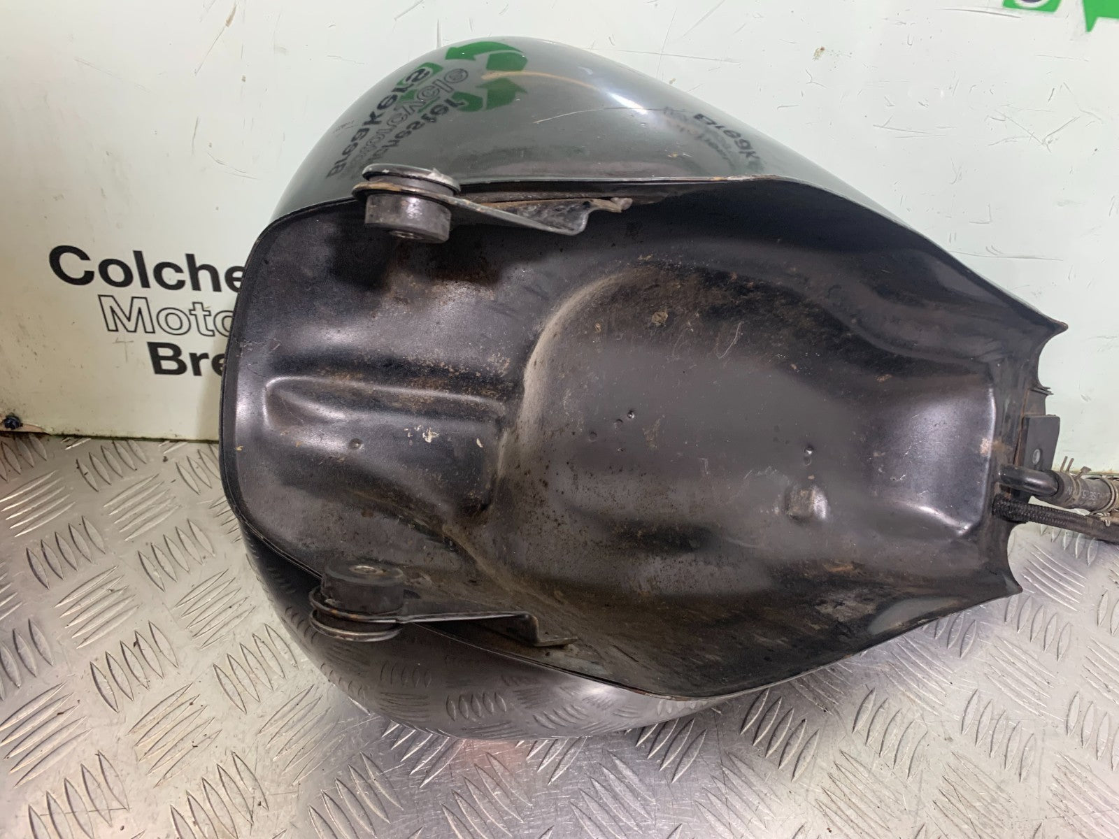 HONDA VT700 VT 700 SHADOW PETROL TANK  YEAR 1984-85 (CMB1328)