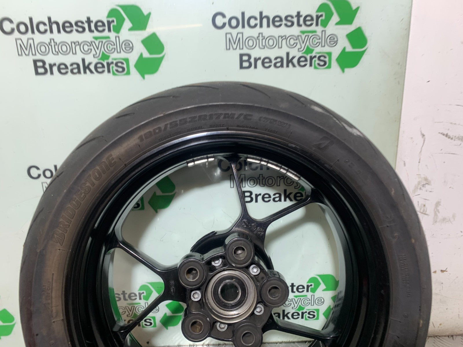 APRILIA TUONO 1000 V4R REAR WHEEL YEAR 2011-13  (CMB1331) 