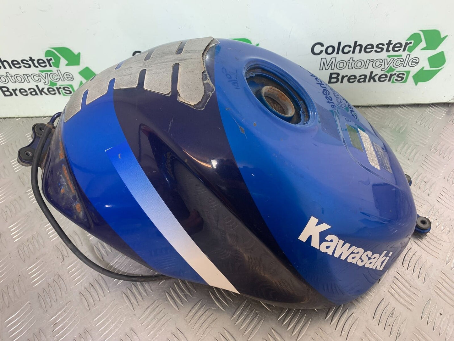 KAWASAKI ZX6R ZX6 J PETROL TANK  YEAR 2000 (CMB1129)