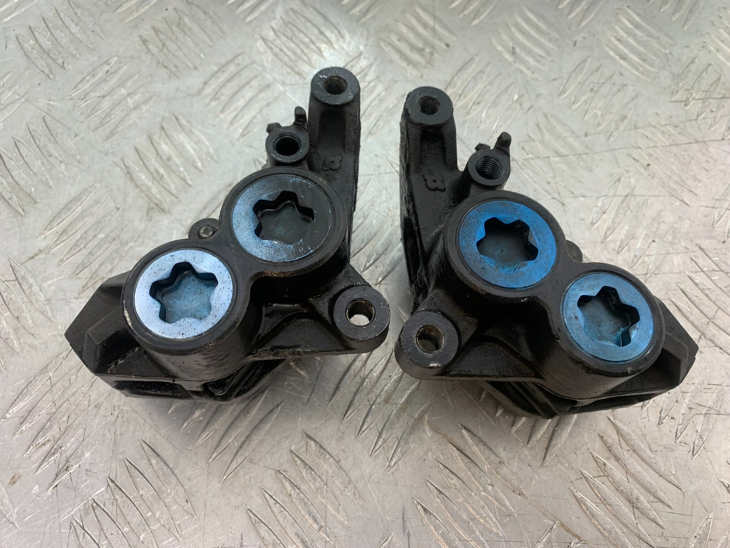 YAMAHA FZS600 FAZER 600 FRONT BRAKE CALIPERS   YEAR 1998-2001 (CMB1267)