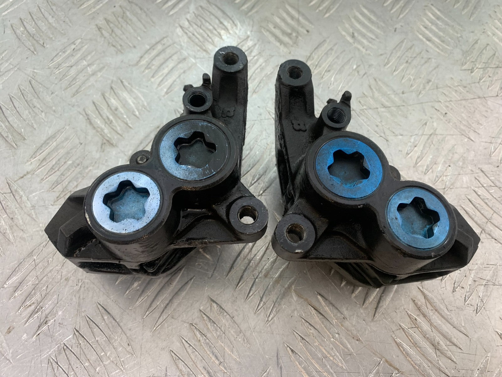 YAMAHA FZS600 FAZER 600 FRONT BRAKE CALIPERS   YEAR 1998-2001 (CMB1267)