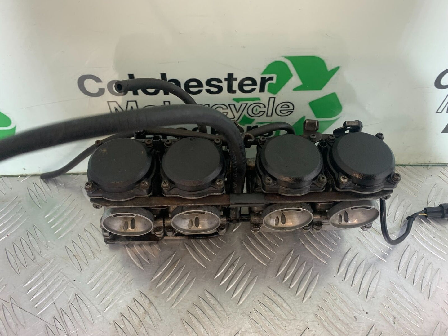 KAWASAKI Z750 ZR750 ZR-7S CARBS   YEAR 1999-05 (CMB1135)