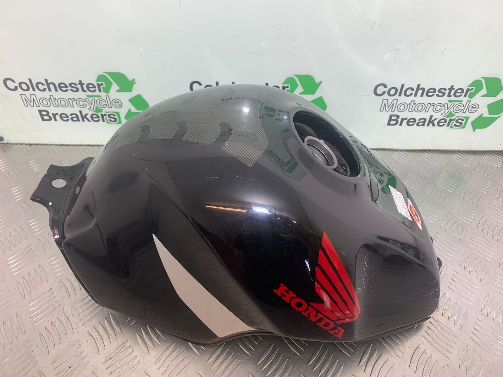 HONDA CBR 929 RRY FIREBLADE PETROL TANK YEAR 2000-01 (CMB1026)
