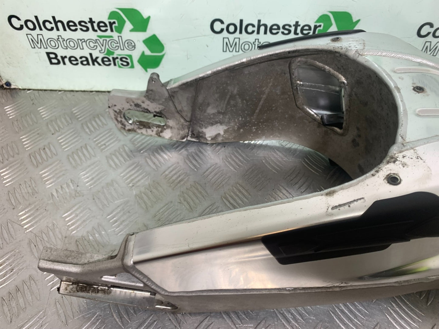 BMW S1000 RR SWINGARM  YEAR 2015-2018 (CMB1246)