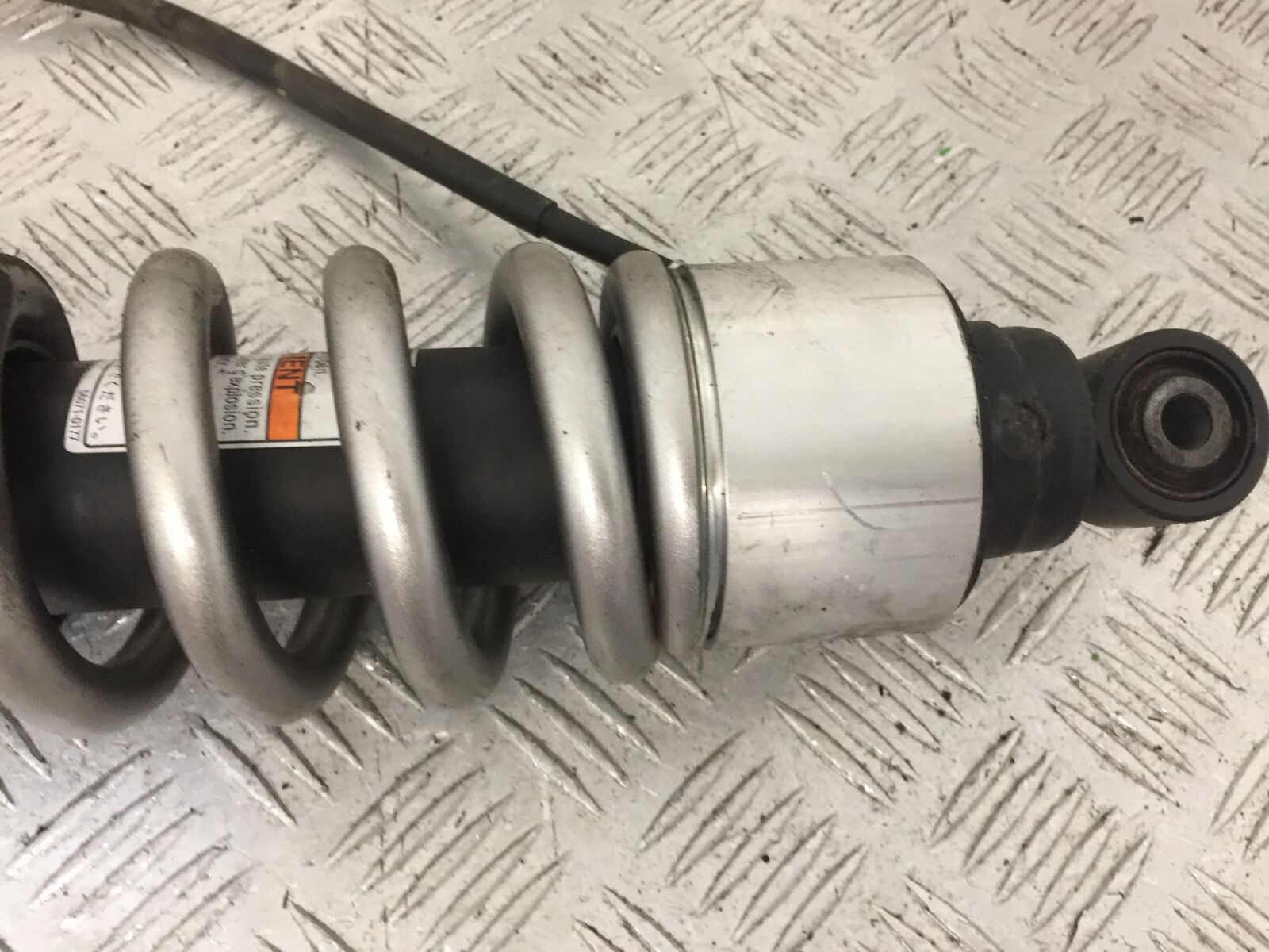 KAWASAKI VERSYS 1000 KLZ 1000 REAR SHOCK YEAR 2015-18 (STOCK 817)