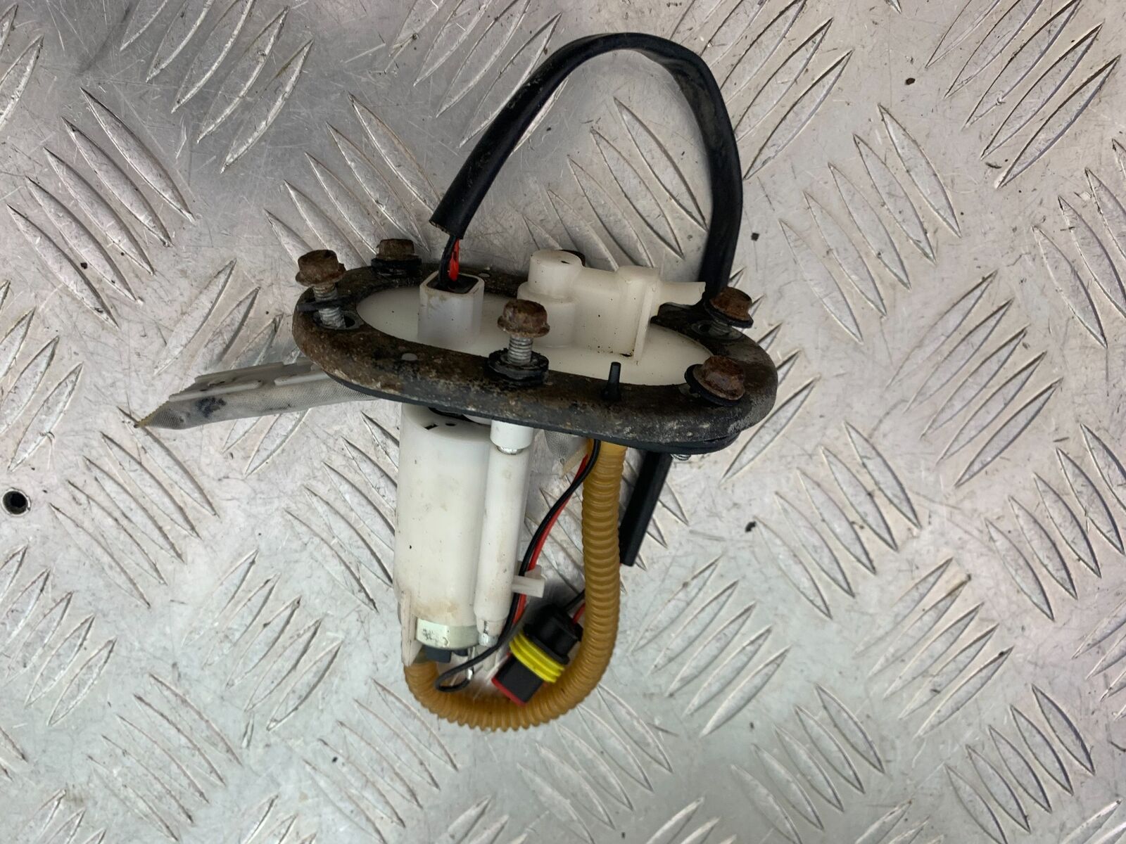MUTT GT-SS 125 PETROL PUMP   YEAR  2020- 2024 (CMB1085)