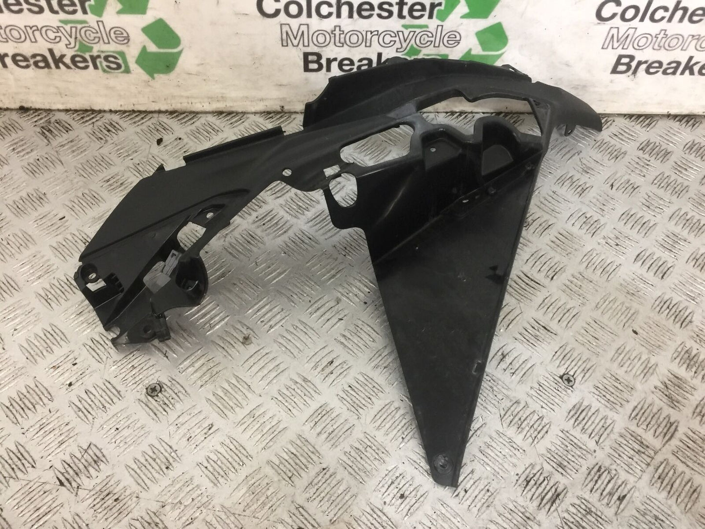 KAWASAKI NINJA 650 RIGHT INNER FAIRING PANEL YEAR 2021 (STOCK 805)