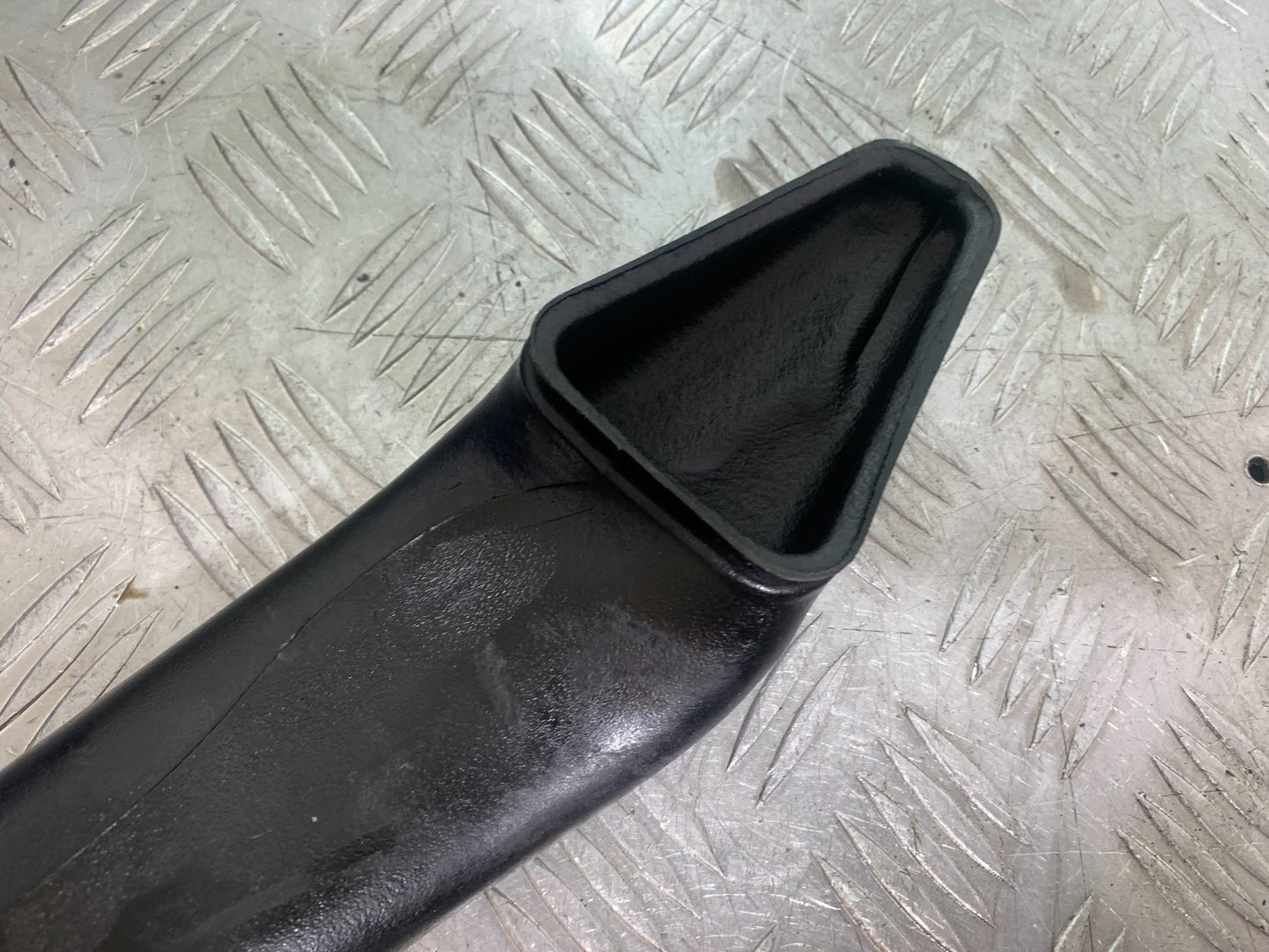 BMW R850 R R850R AIR TUBE   YEAR 1994-2002 (CMB1170)