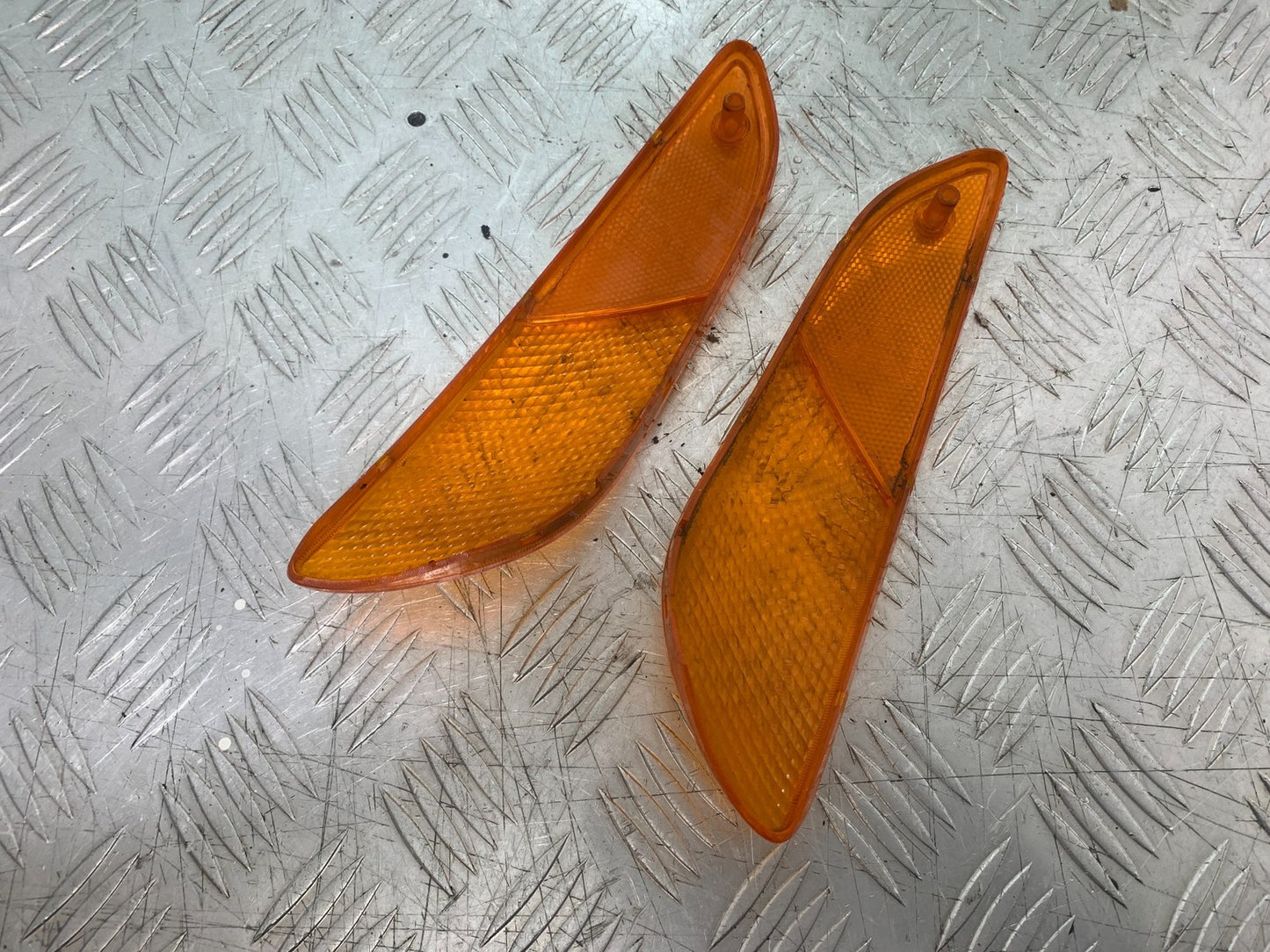 BMW K1200 K 1200 LT FRONT INDICATOR LENS  YEAR 1999-07 (CMB1271)