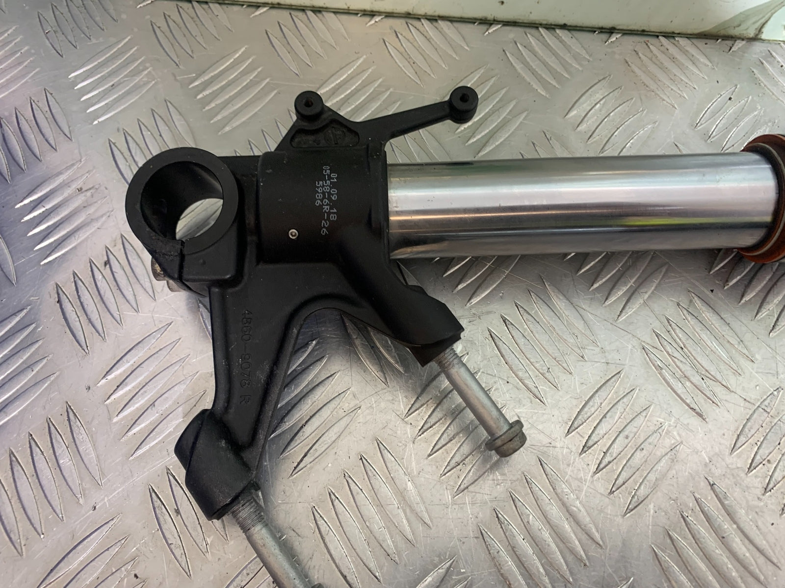 KTM 790 DUKE FORKS   YEAR 2018-2021  (CMB11150)