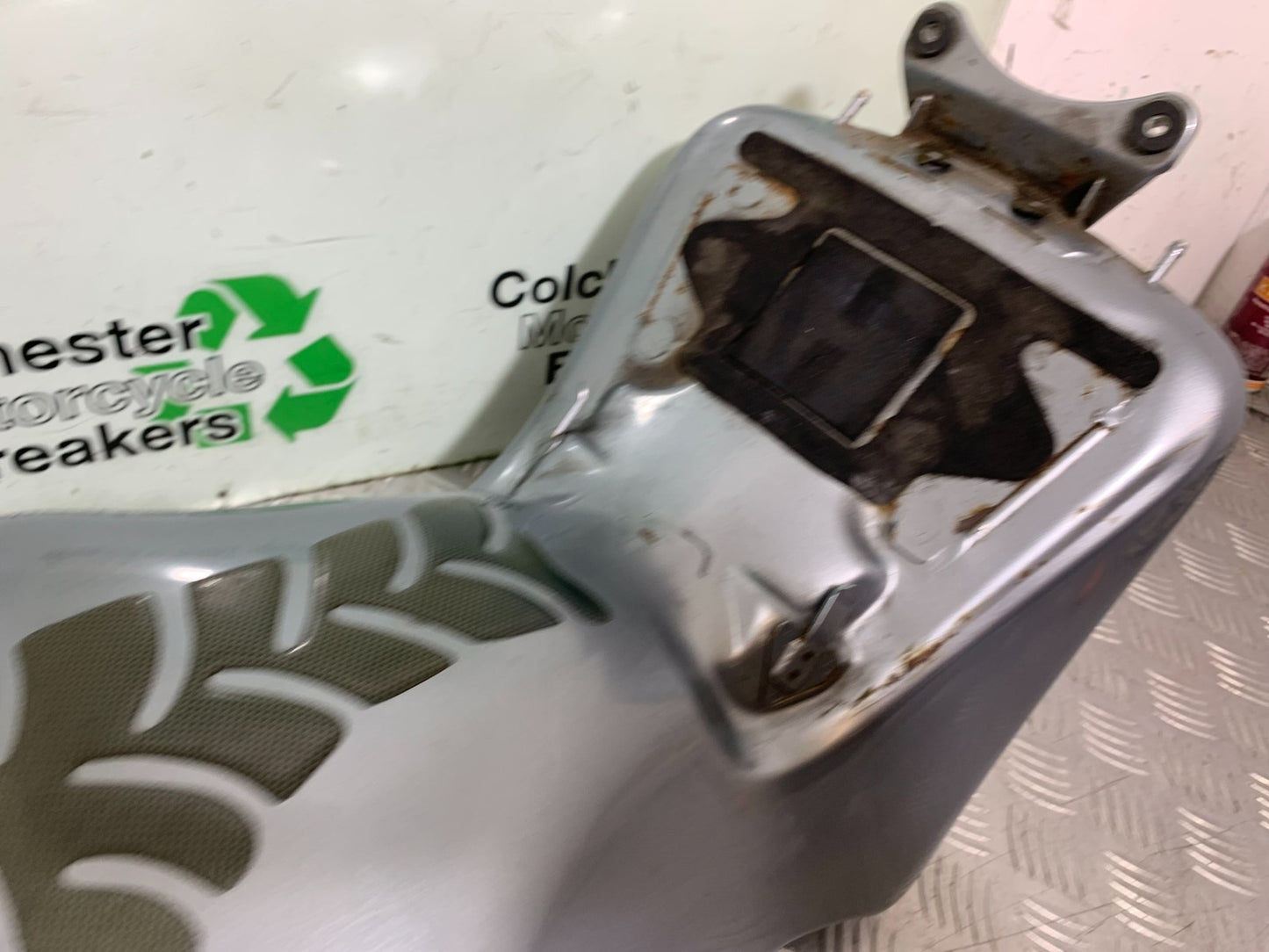 KAWASAKI GTR1400 GTR 1400 PETROL TANK  YEAR 2007-2009 (CMB1306)