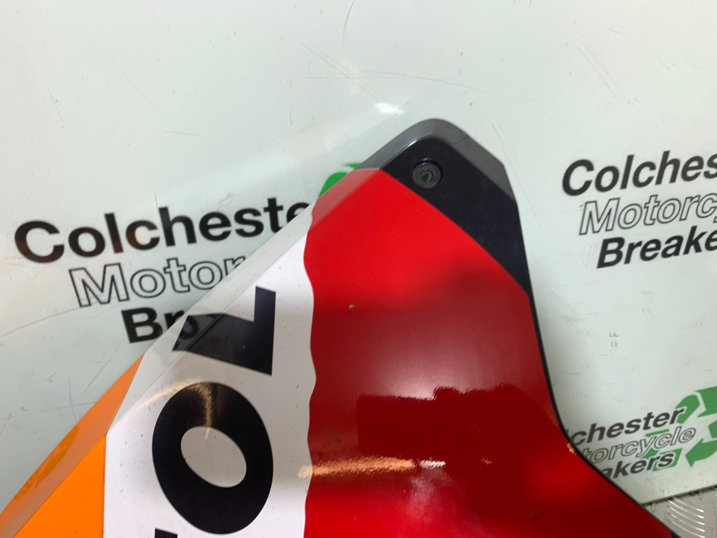 HONDA CBR1000 RR RIGHT FAIRING PANEL YEAR  2008-2011 (CMB1330)