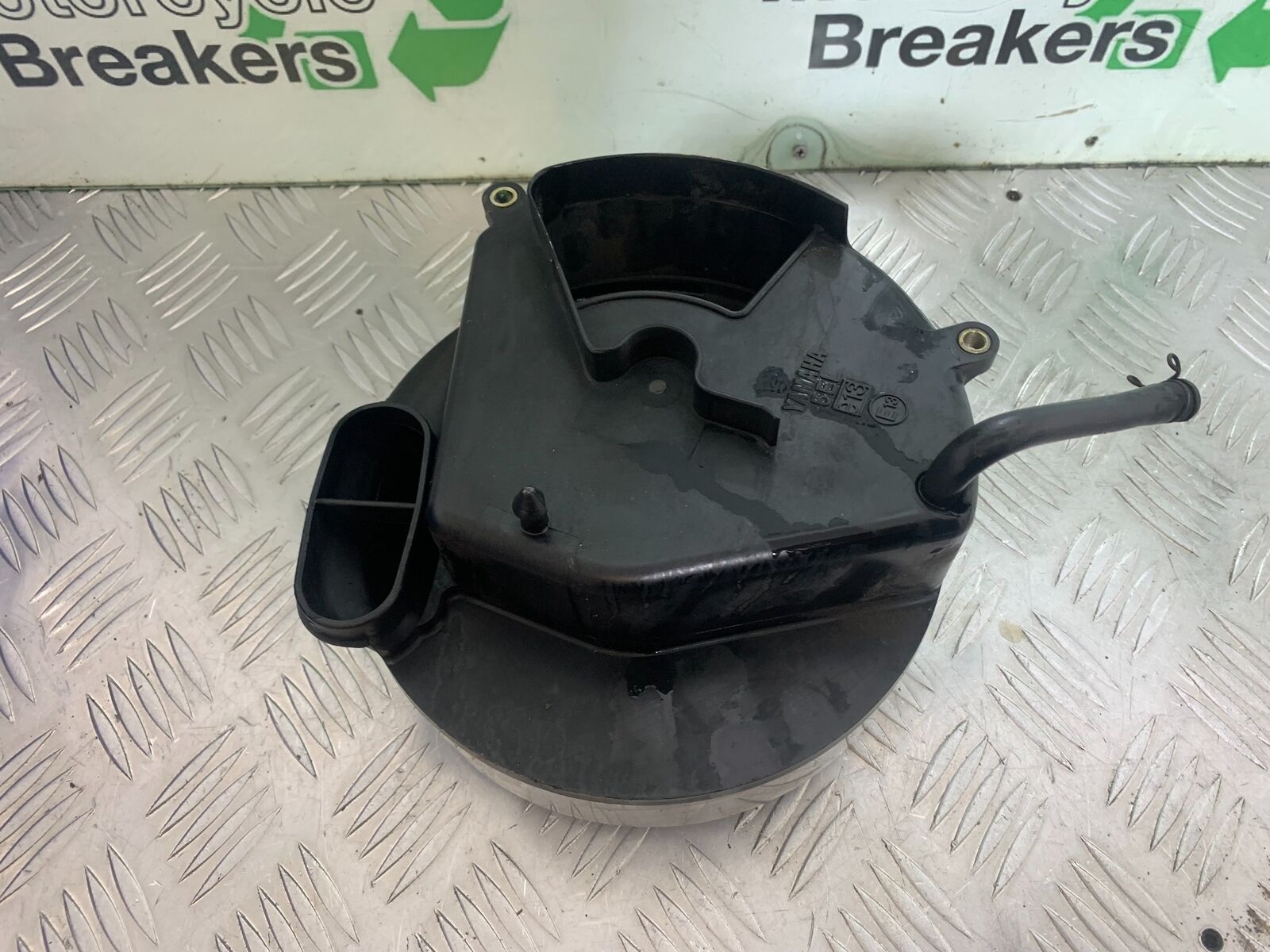 YAMAHA XVS 1100 DRAGSTAR AIRBOX  YEAR 2000-2007 (CMB1108)