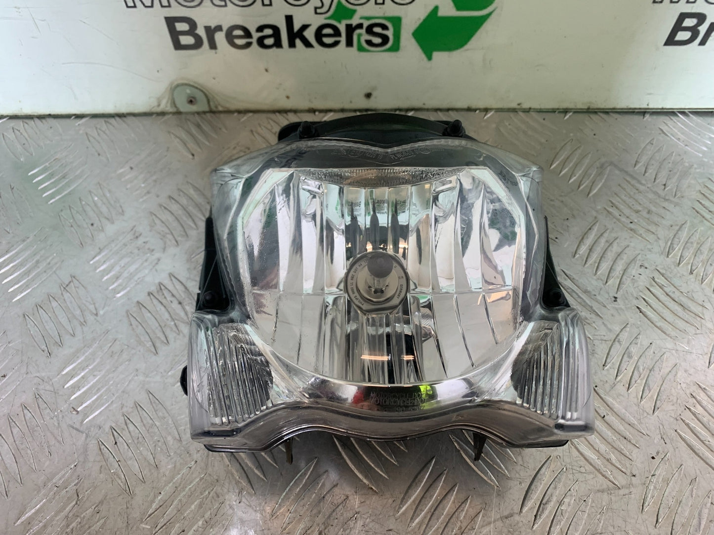 SUZUKI GSX S 1000 GSX-S 1000 HEADLIGHT   YEAR 2016-2019 (CMB1082)