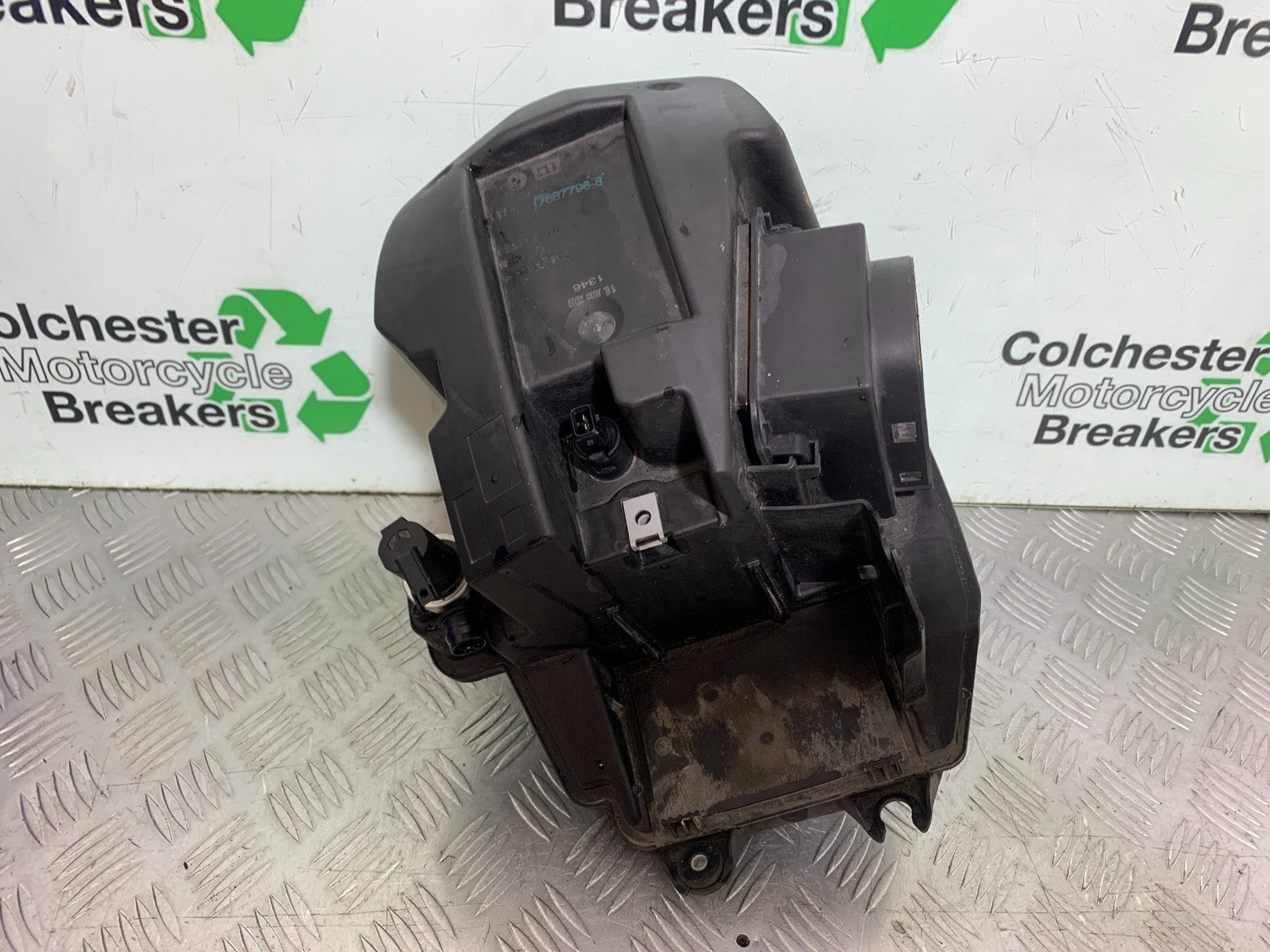 BMW F800 GT AIRBOX  YEAR 2013-2017 (CMB1248)