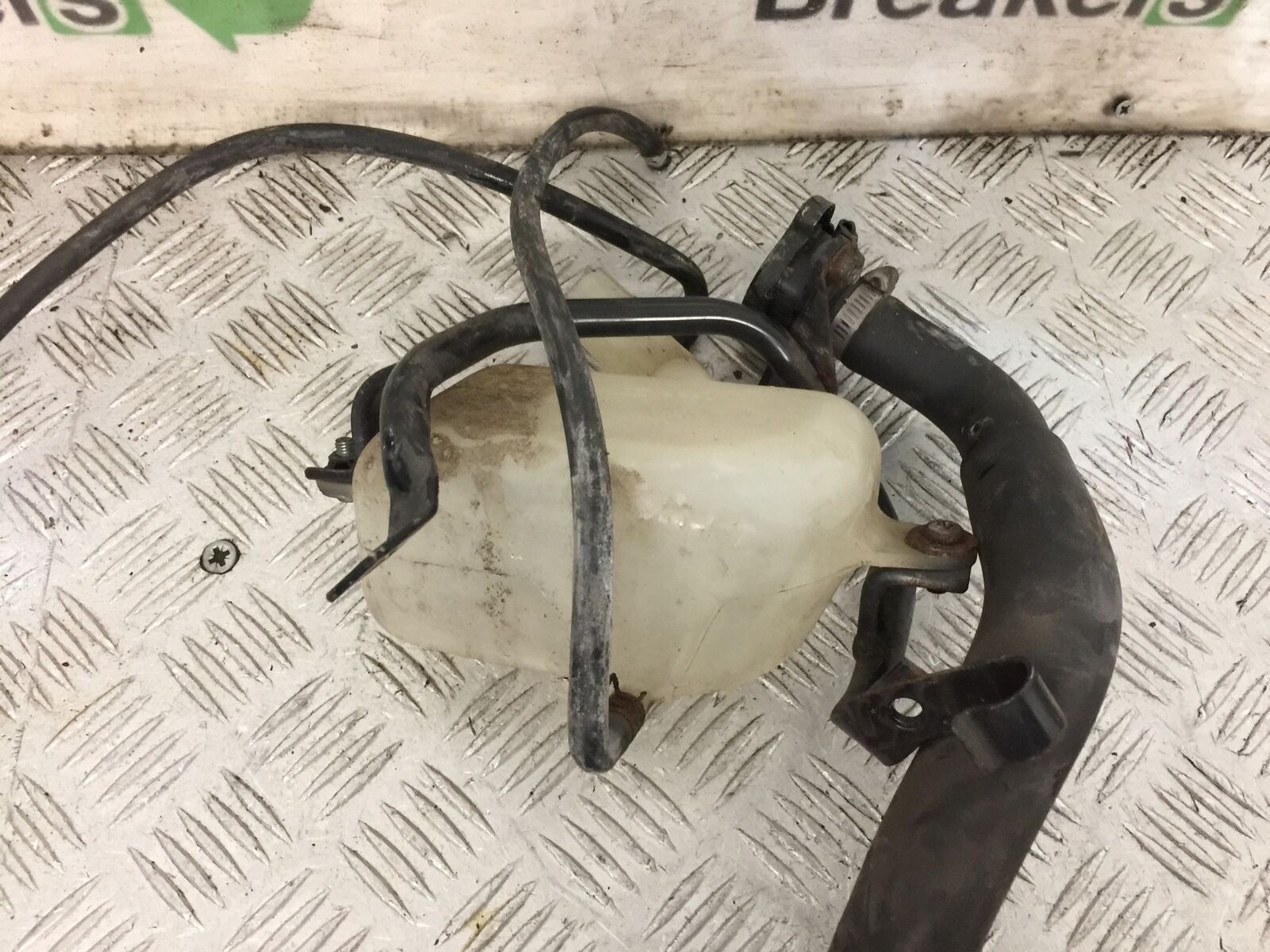 SUZUKI AN 250 BURGMAN COOLANT BOTTLE   YEAR 1999  (STOCK 881)