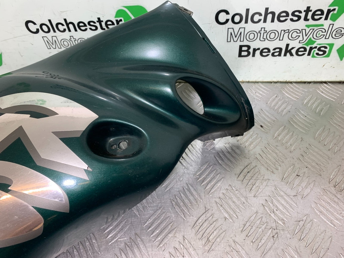 TRIUMPH 955I SPRINT RS RIGHT FAIRING  YEAR 1999-03 (CMB1313)