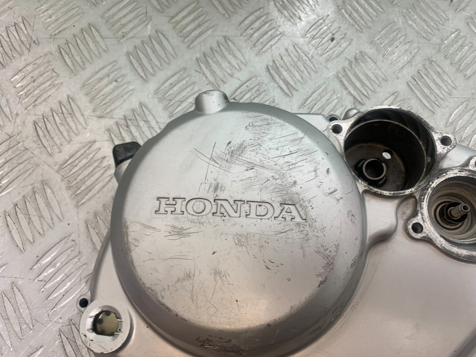 HONDA XL125 VARADERO CLUTCH COVER  YEAR 2001-2006  (CMB1210)