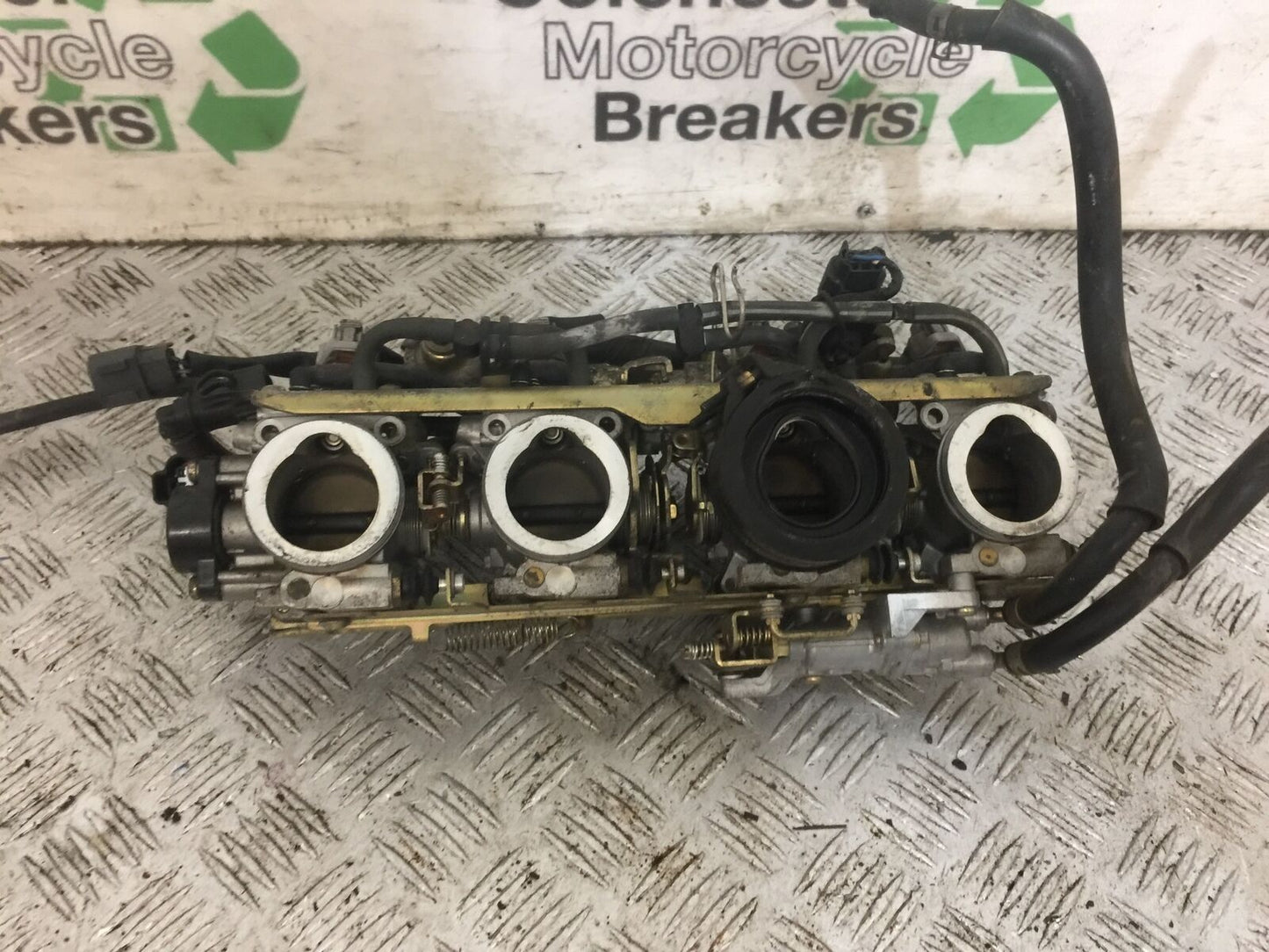 YAMAHA FJR1300 FJR 1300 THROTTLE BODIES YEAR 2001-05 (STOCK 814)