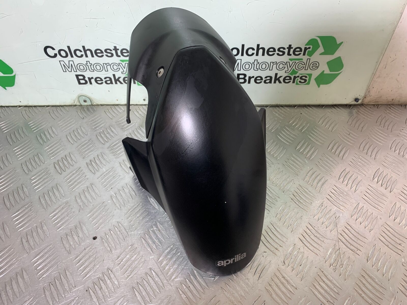 APRILIA SL750 SL 750 SHIVER FRONT MUDGUARD  YEAR 2012 (CMB1074)