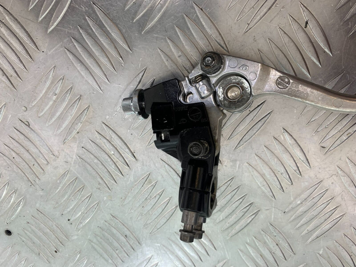 TRIUMPH TIGER 800 XC REAR FOOTPEGS YEAR 2011-2014 (CMB1022)