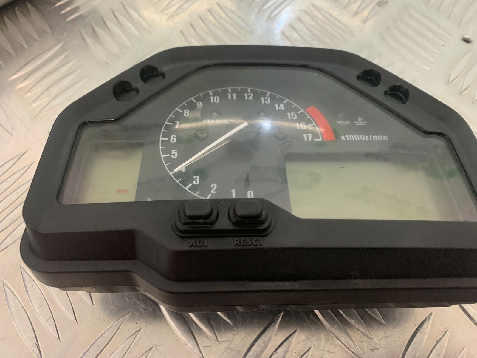 HONDA CBR600 CBR 600 RR CLOCKS SPEEDO DASH YEAR 2003-2004 (STOCK 974)