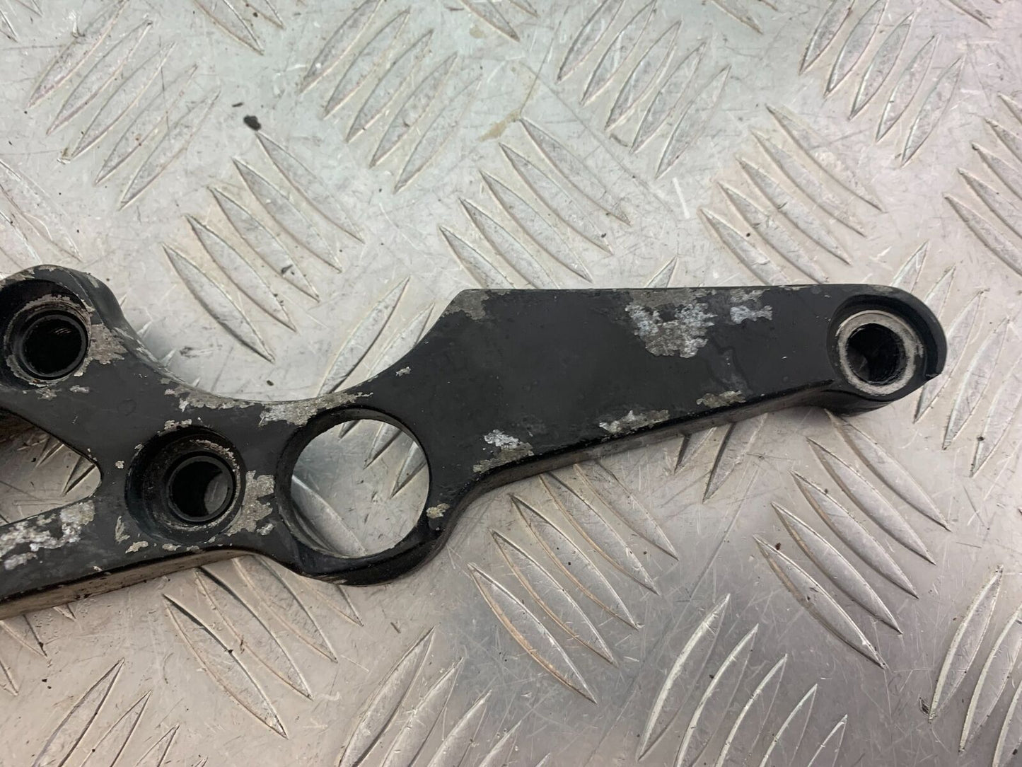 YAMAHA XS1100 MIDNIGHT SPECIAL RIGHT HANGER   YEAR 1980-1982 (CMB1122)