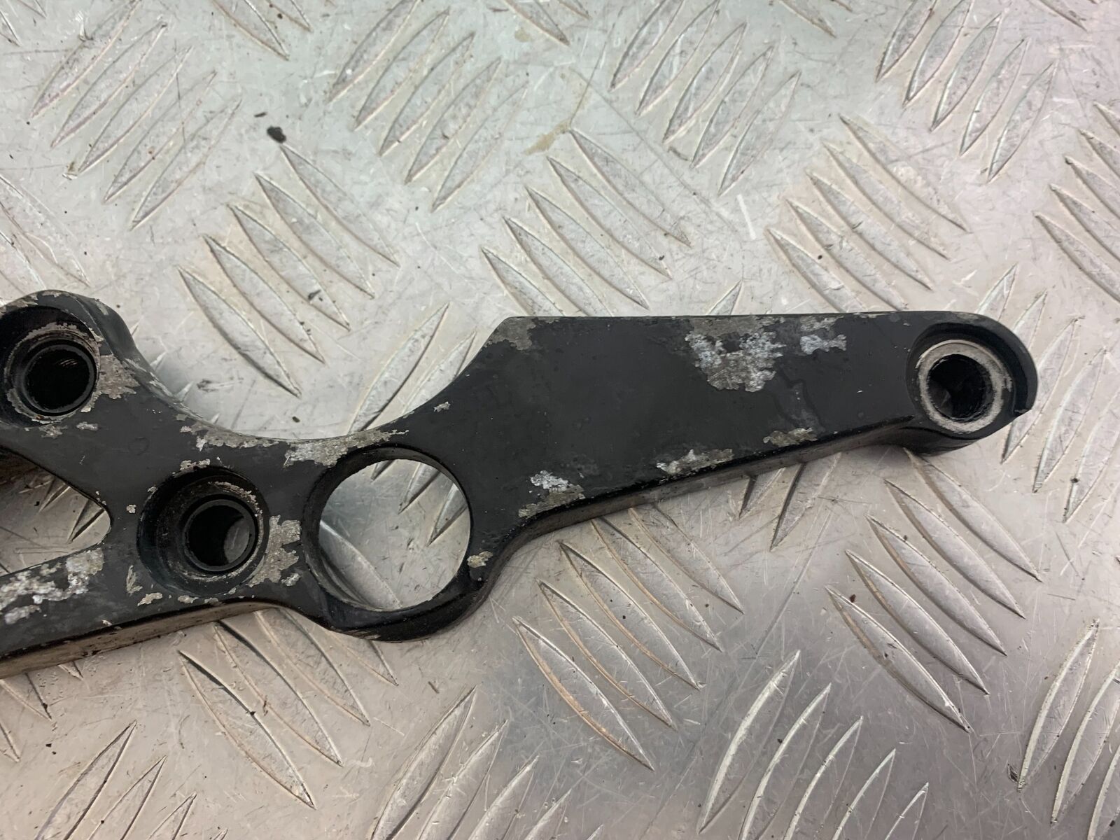 YAMAHA XS1100 MIDNIGHT SPECIAL RIGHT HANGER   YEAR 1980-1982 (CMB1122)