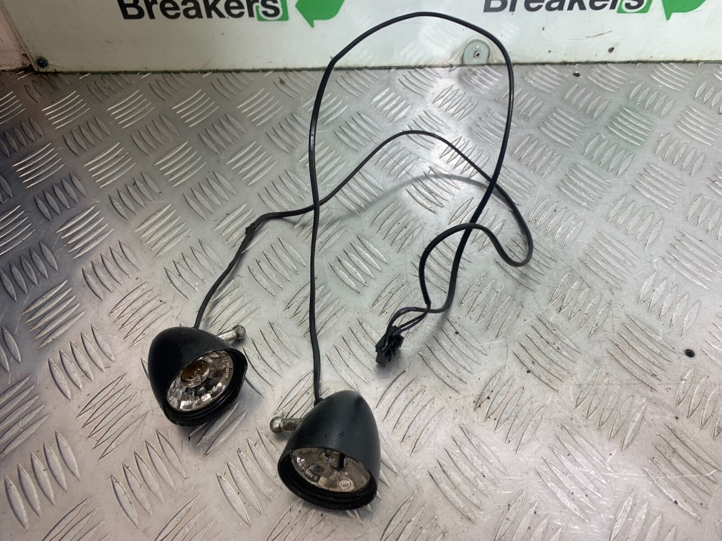 HARLEY DAVIDSON XL883 N IROD INDICATORS  YEAR 2020  (CMB1116)